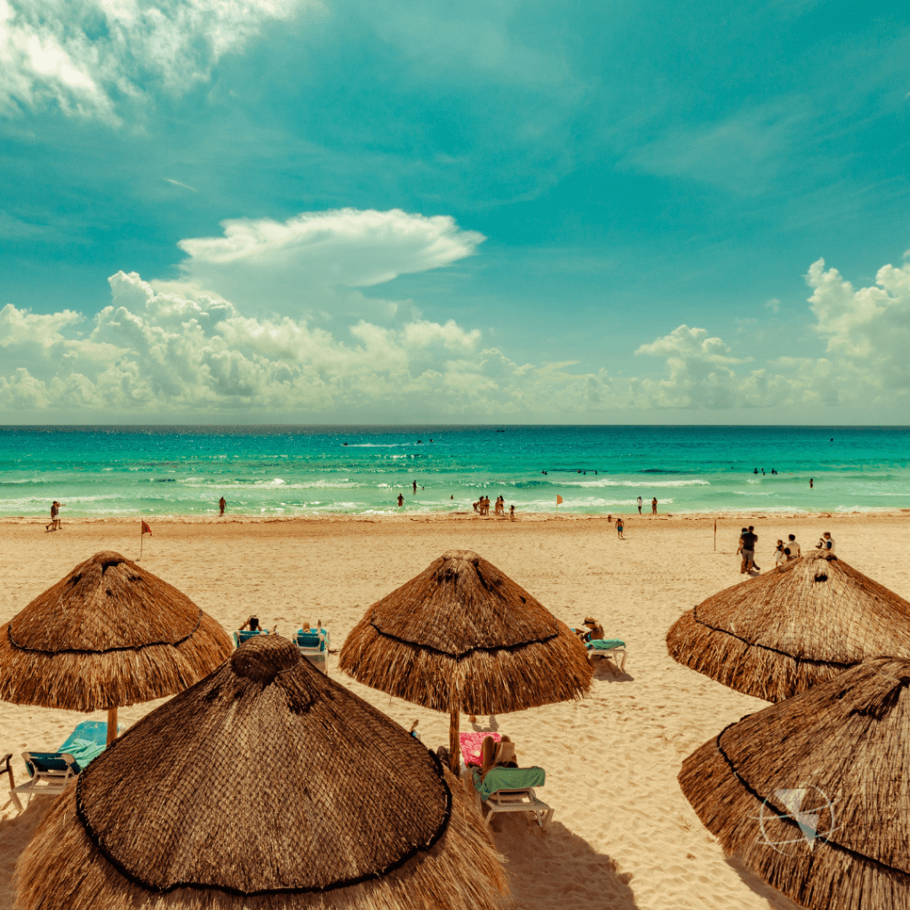 Si estás pensando dónde viajar en Fiestas Patrias 2026 desde Panamá, estos destinos internacionales ofrecen playa, cultura, compras y experiencias inolvidables.