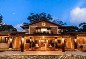 Hoteles en Panamá 2026: Los Mejores Resorts Todo Incluido y Destinos Imperdibles 6 Hotel Caracoral en El Valle de Antón Panamá